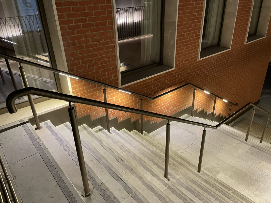 Project showing Altura Illuminated Handrail from TRT Lighting
